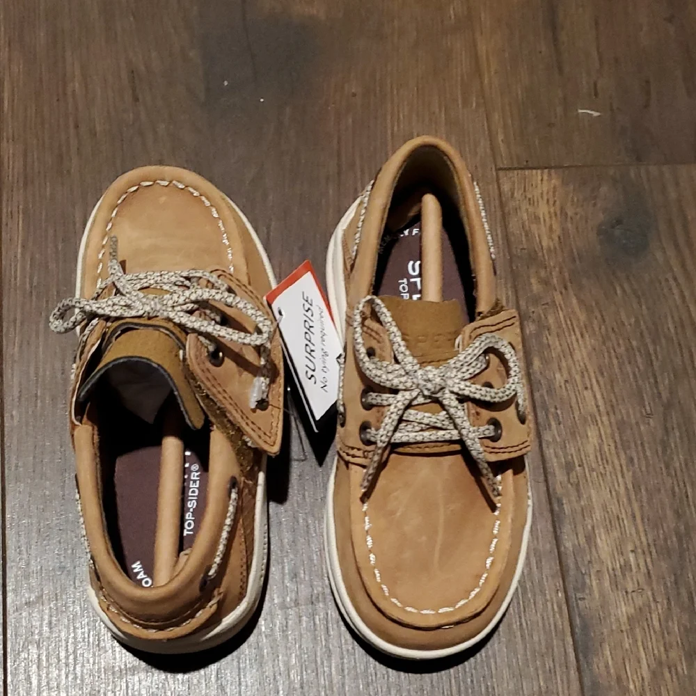 New Sperry Kids Brown Moccasins with White Soles Sz 8M